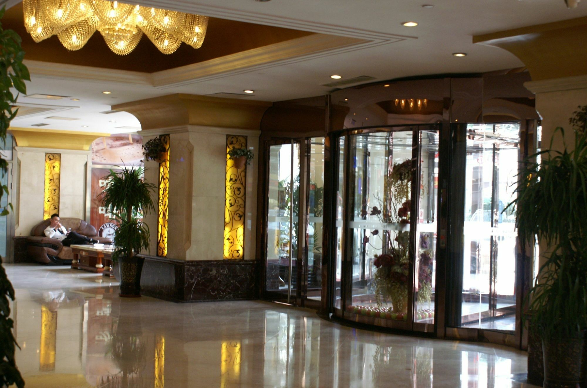 Dalian New Garden Hotel Eksteriør bilde